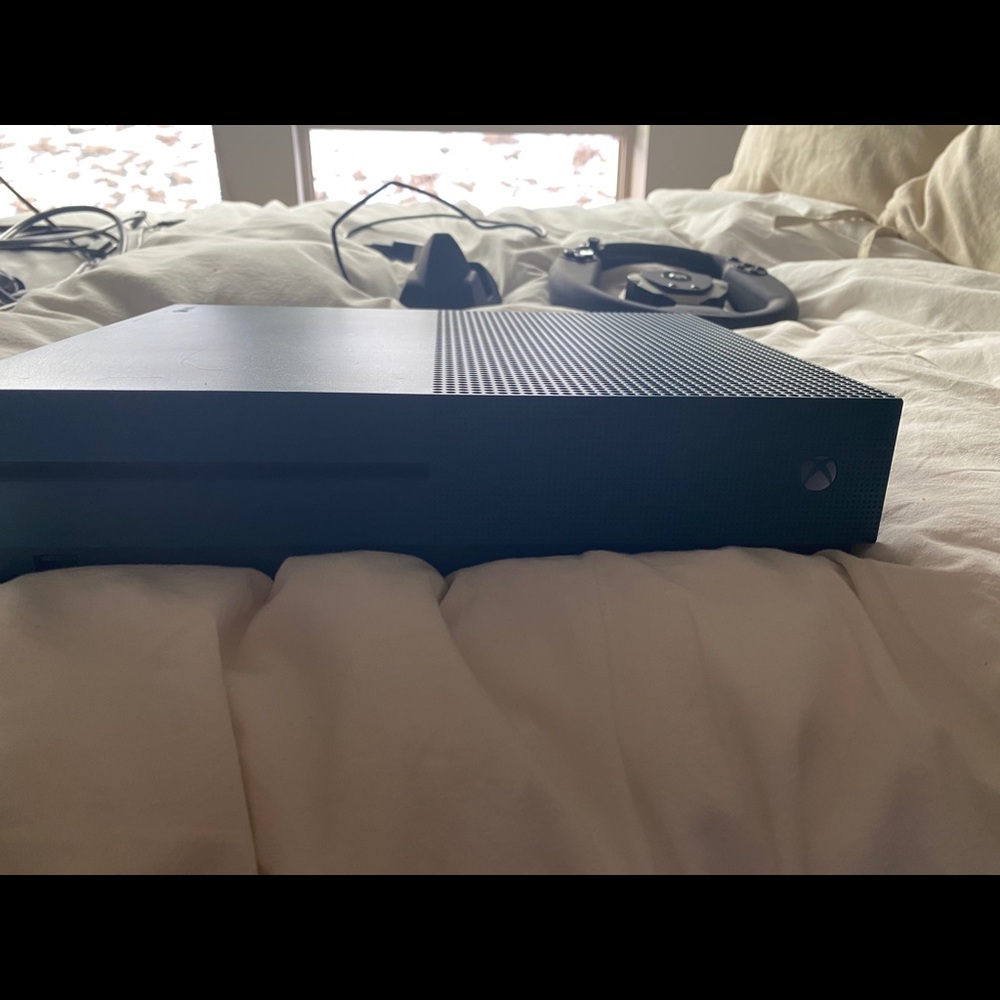 PS4 - Picture 8 of 13